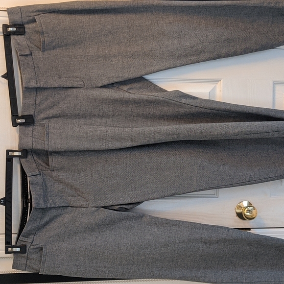 Banana Republic Sloan cut Gray Women's Size 12 Dress Pants - Picture 1 of 3